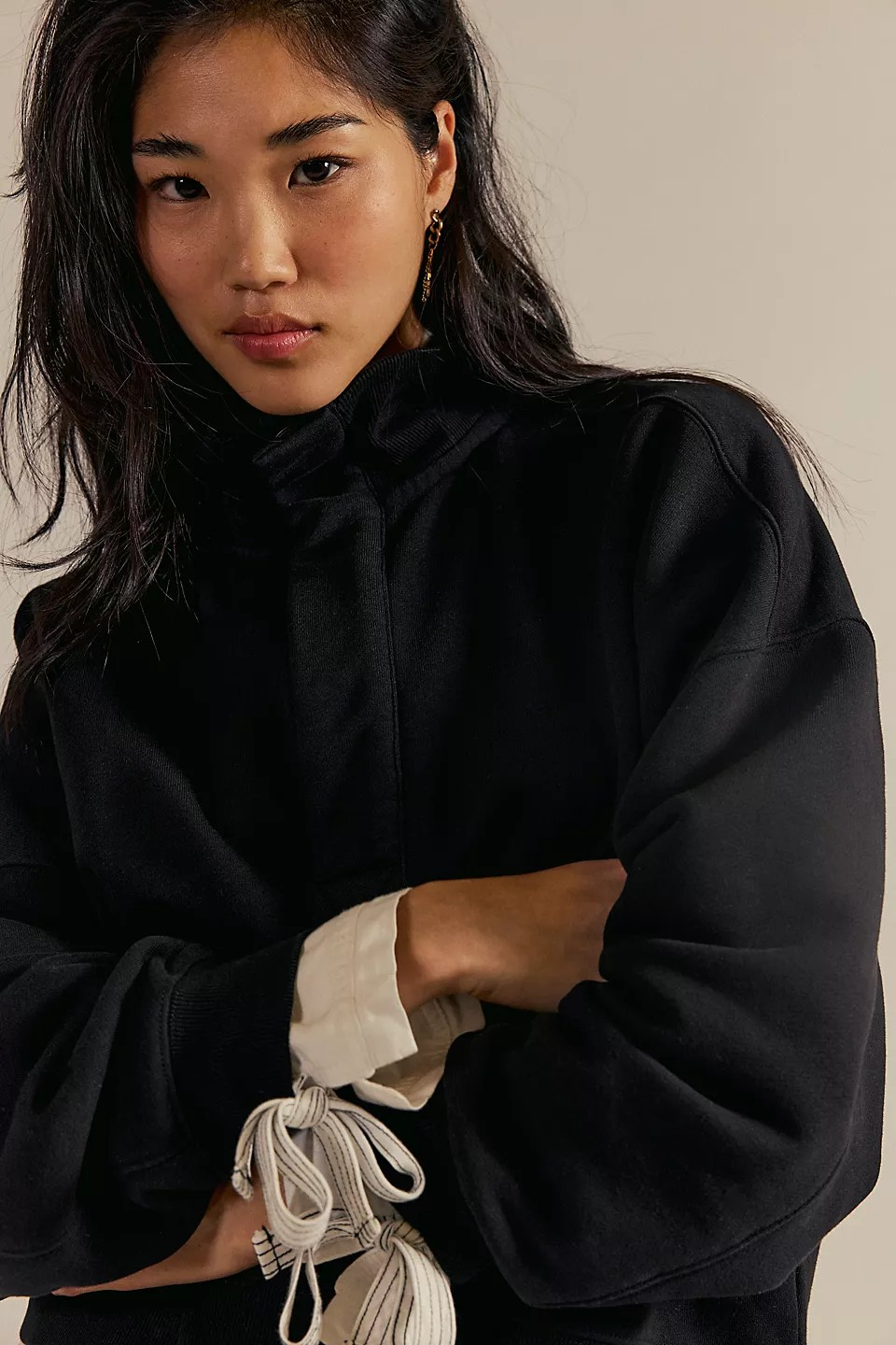 timeless pullover in black