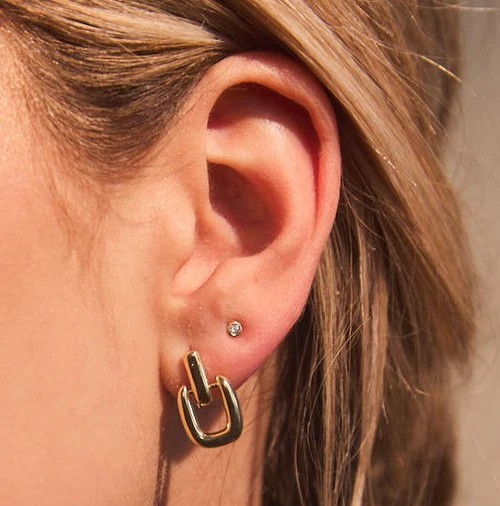 marisol bezel stud - 2mm